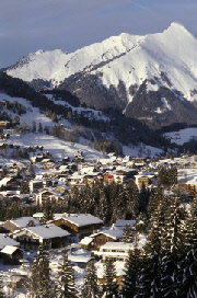 Les Gets in the sun and with a good layer of snow